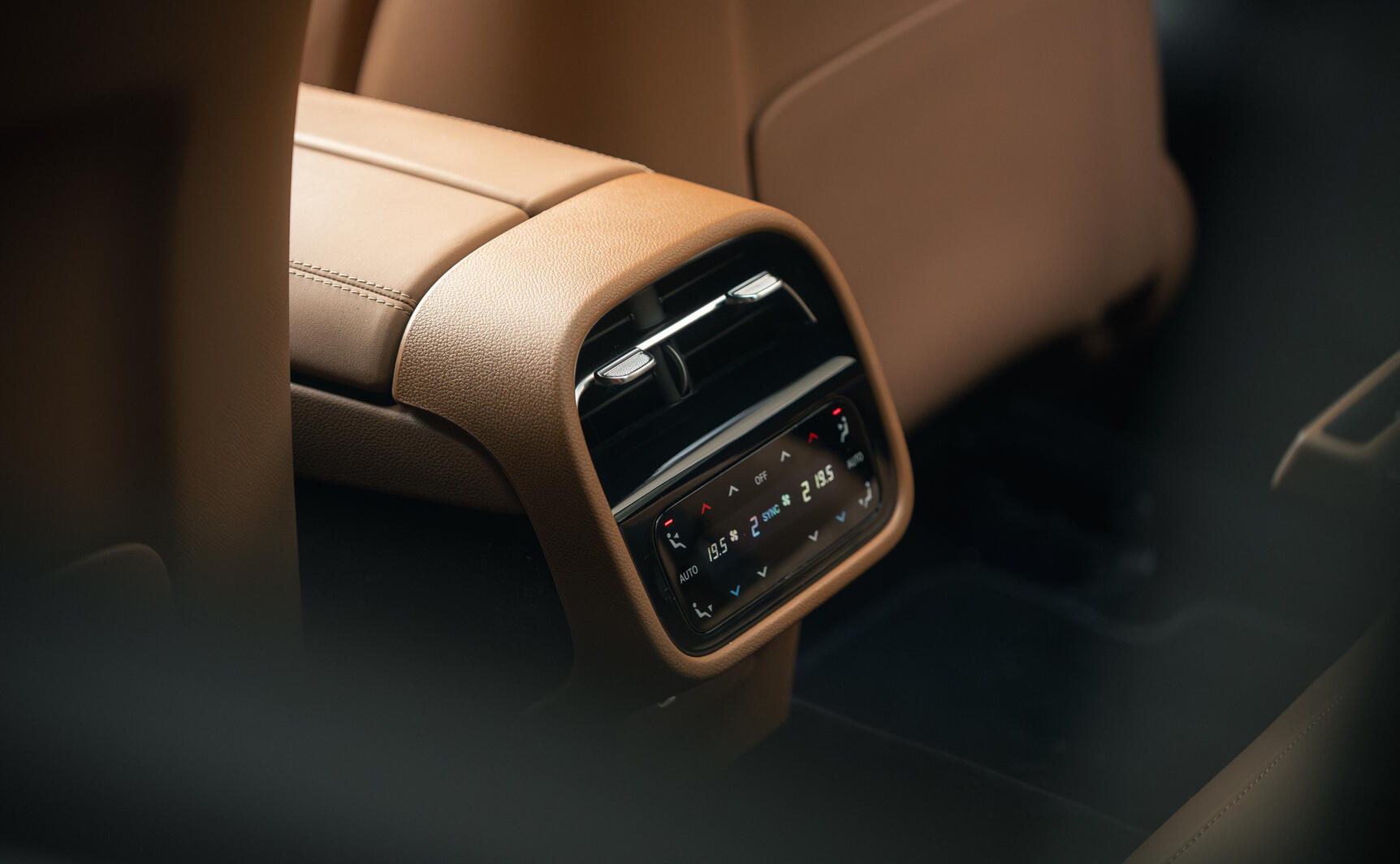 LUXURY COMO TRASNSFER